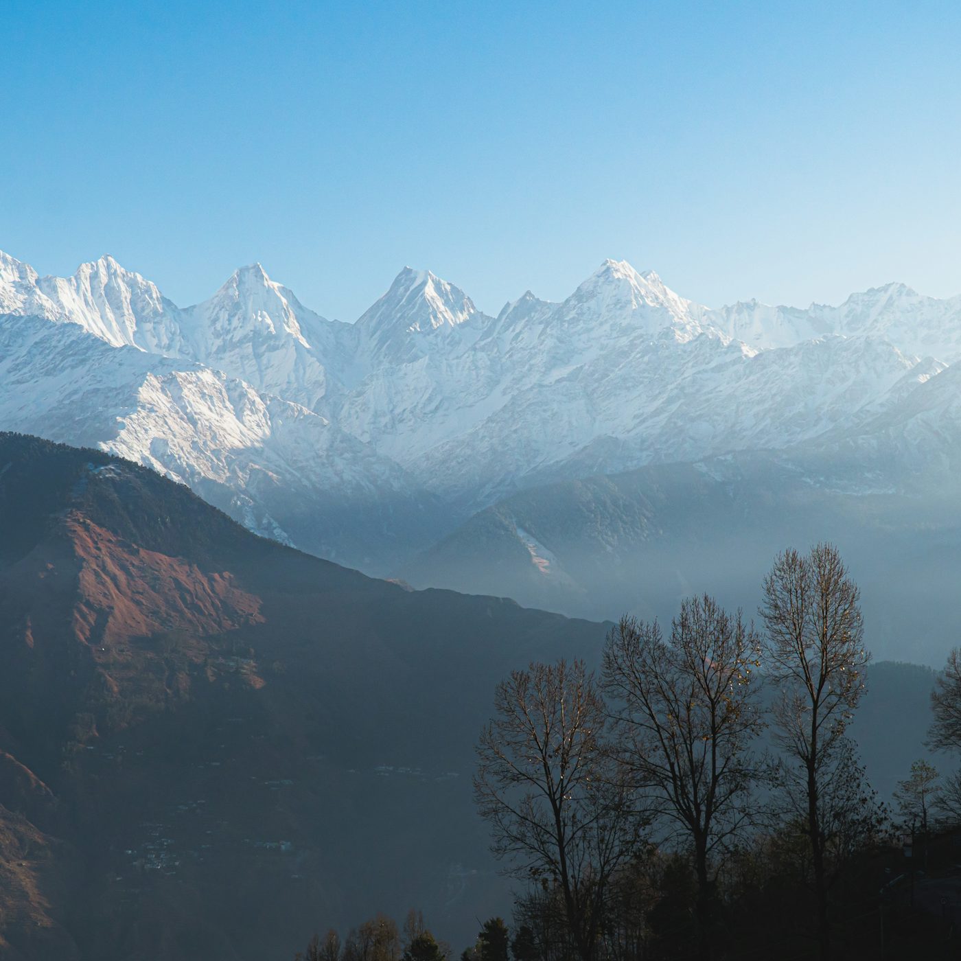 Panoramic snow peaks view from Munsyari